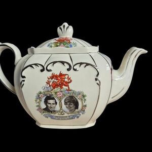 Royal Teapot with Floral Design From CHARLES AND DIANA 1981